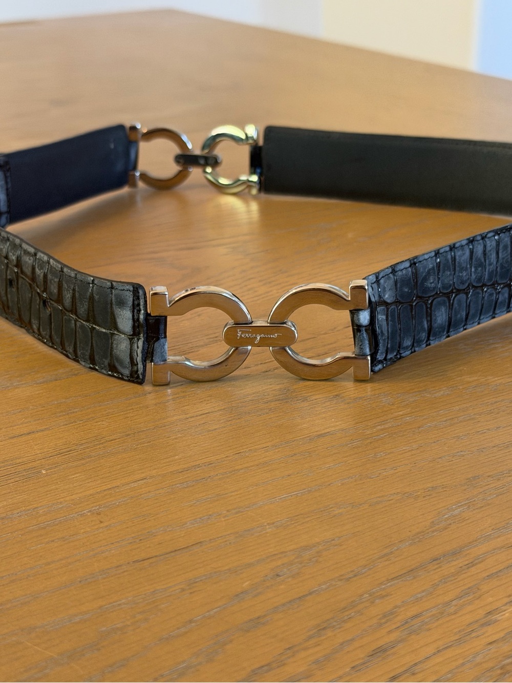 Salvatore Ferragamo Gancini Leather 32in Belt - Picture 5 of 9